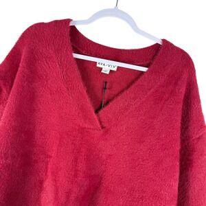 Ava & Viv Women's Plus‎ Size 1X Red Fuzzy Knit V-Neck Long Sleeve Tuninc Sweater
